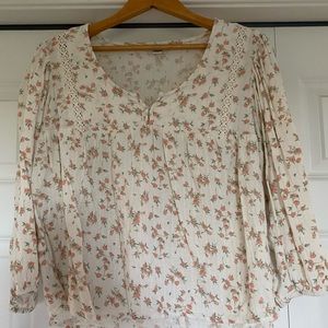 white floral AE blouse